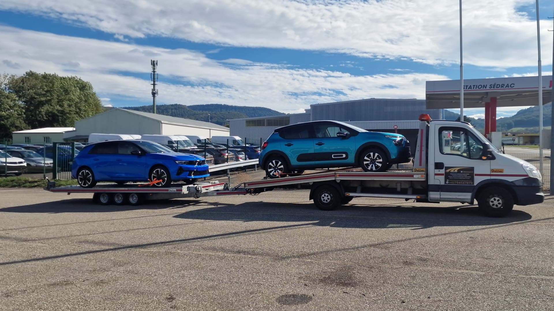 Dépanneuse Daly Transport en intervention en Suisse romande